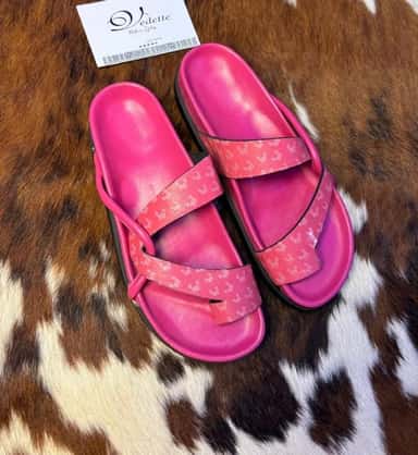 Sandales Mules Rose Fuchsia à Motif Imprimé – Style Entredoigt