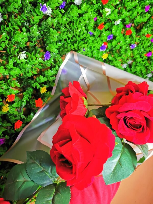 Bouquet de roses effet naturel + carte de vœux – Image 3