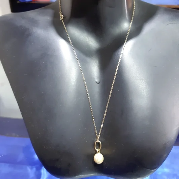 Collier en Or avec Pendentif en Petite Bulle – Image 3