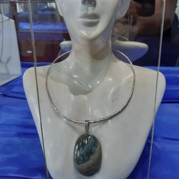 Collier en Argent avec Pierre Précieuse Violette – Image 2