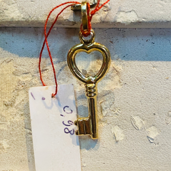 Pendentif coeur en forme clé